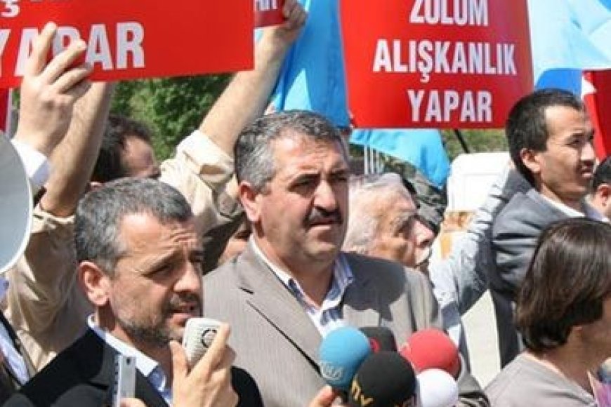 DOĞU TÜRKİSTANLI HANIMLAR DERHAL SERBEST BIRAKILMALIDIR