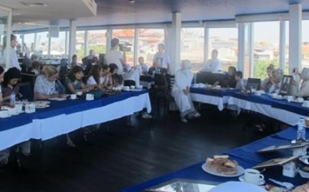 ULUDERE ANNELERİ Kadın Yazar ve Gazetecilerle Buluştu