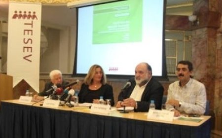 AHMET FARUK ÜNSAL, TESEV'İN PANELİNDE “ASKERİ HARCAMALARIN DENETİMİ RAPORU”NU DEĞERLENDİRDİ