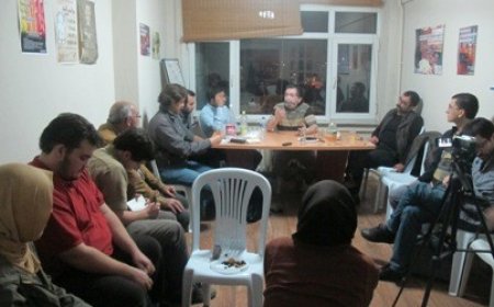 Cüneyt Sarıyaşar, Emek ve Adalet Platformu’nda MAZLUMDER Tecrübesini Anlattı