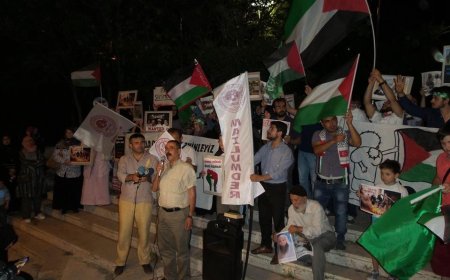 MAZLUMDER Siyonist Elçilik Önünde Basın Açıklaması ve İftar Gerçekleştirdi