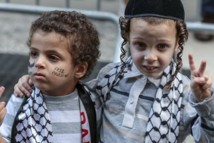 İSRAİL ZULMÜNE KARŞI BİR ARADAYIZ!