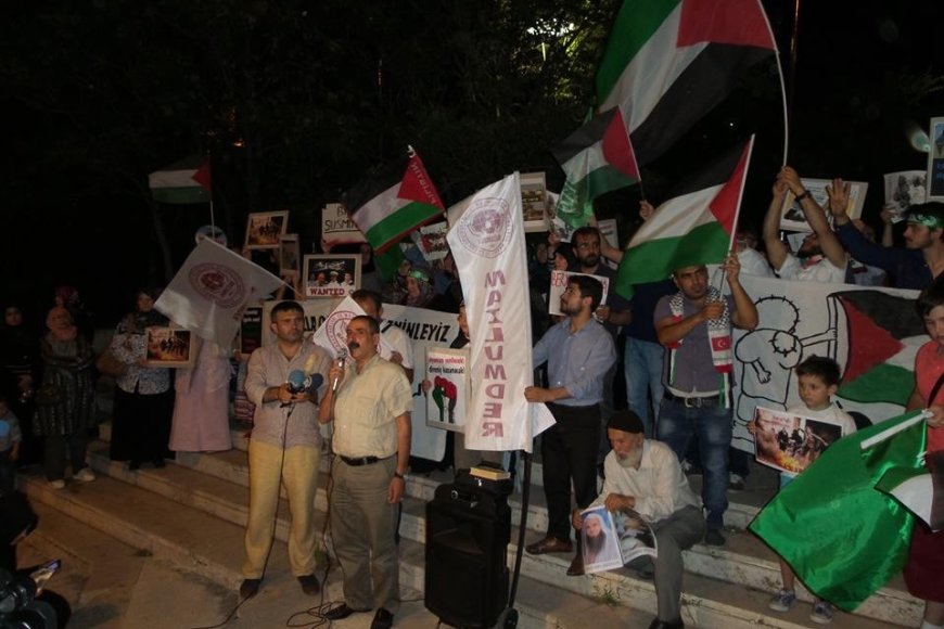 MAZLUMDER Siyonist Elçilik Önünde Basın Açıklaması ve İftar Gerçekleştirdi