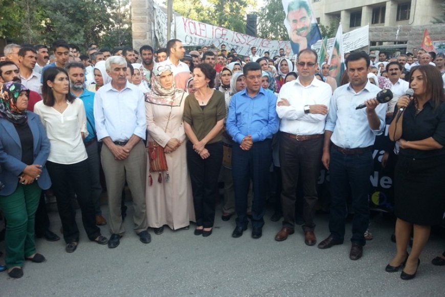 İŞİD ŞENGAL'DE KATLİAM YAPIYOR