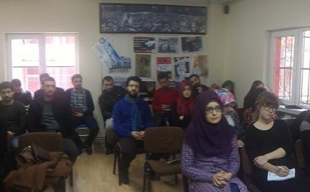 MAZLUMDER Ankara Şubesi tarafından düzenlenen İnsan Hakları Okulu güz dönemi sona erdi.