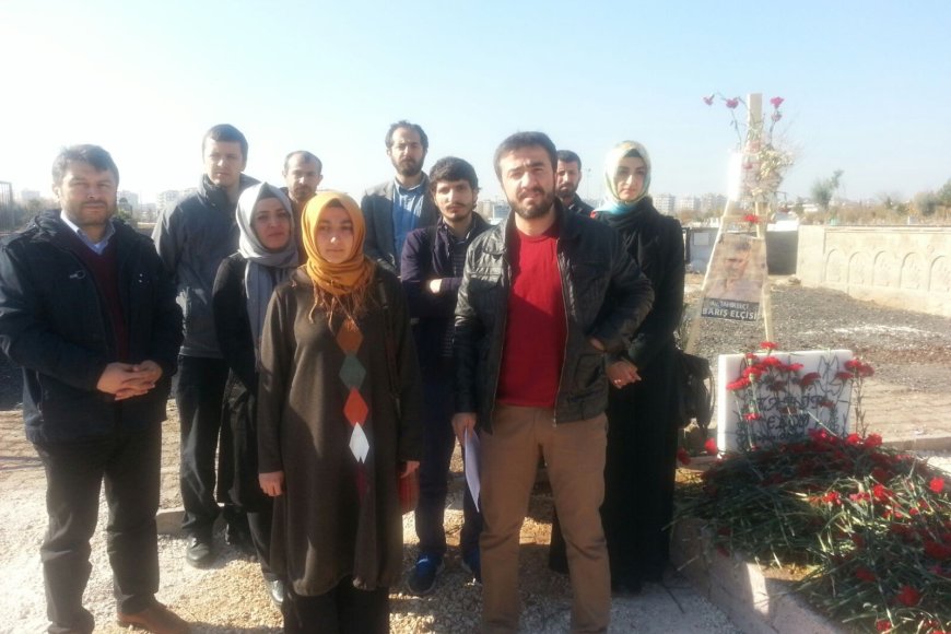 Tahir Elçi'nin Mezarı Başında: Çatışma ve Operasyon İstemiyoruz!