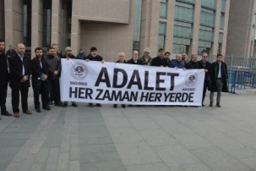 MAZLUMDER 28 Şubat Yargı Kararları  İptal Edilsin başlıklı  basın açıklamasını Çağlayan Adalet Sarayı önünde gerçekleştirdi.