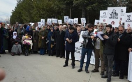 14 Şubat Bolu Cezaevi önünde gerçekleştirilen 28Şubat Yargı kararları iptal edilsin başlıklı basın açıklaması gerçekleştirildi.