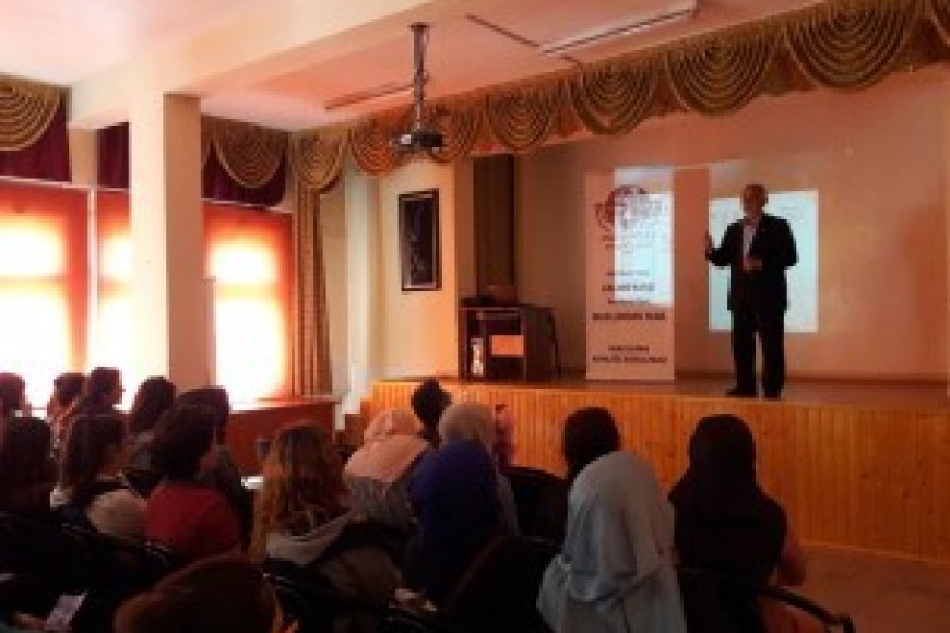 Okullarda İnsan Hakları Seminerleri - Ahmet TAŞ,hukukçu Abbas BALABAN - Sarıoğlan Şehit Nacibey KAYA Anadolu Lisesi