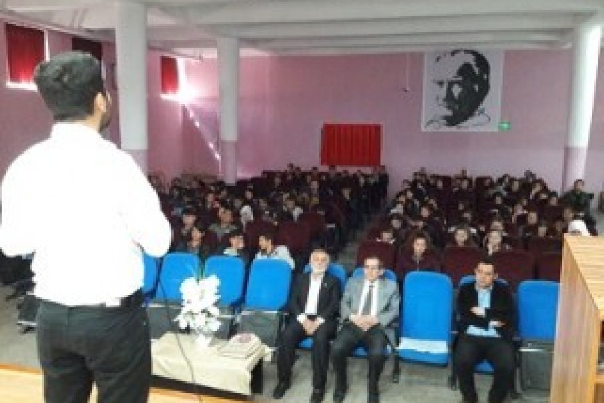 Okullarda İnsan Hakları Seminerleri - Hukukçu Taner AFŞAR - Pınarbaşı Çok Programlı Lisesi