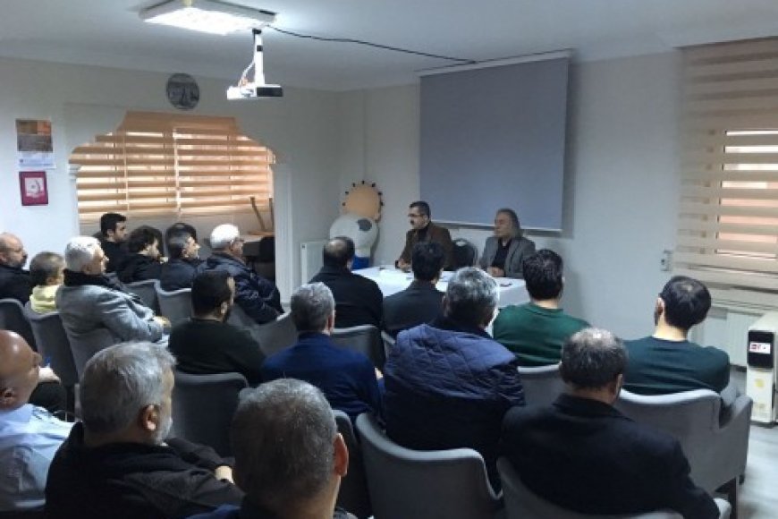 Mazlumder Ankara Şube’de: “İslam Dünyasındaki Siyasi Krizler (Savaşlar, Çatışmalar, Terör) ve İnsan Hakları” Semineri Yapıldı…