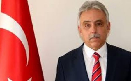 YÖNETMENİN DE ELEŞTİRMENİN DE USULÜNE UYULMALIDIR.