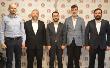 Hüda Par'dan Derneğimize Ziyaret