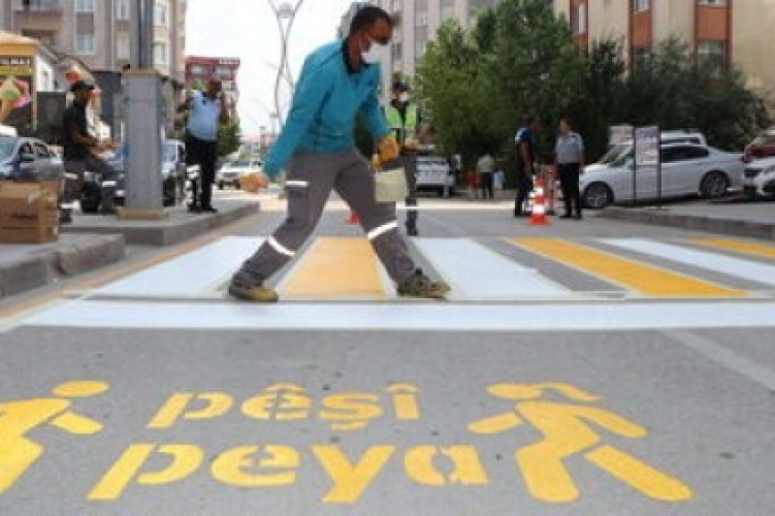 Kürtçe Üzerindeki Bütün Engeller Kaldırılmalıdır